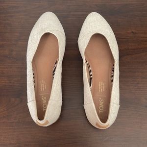 Toms Textured White Flats